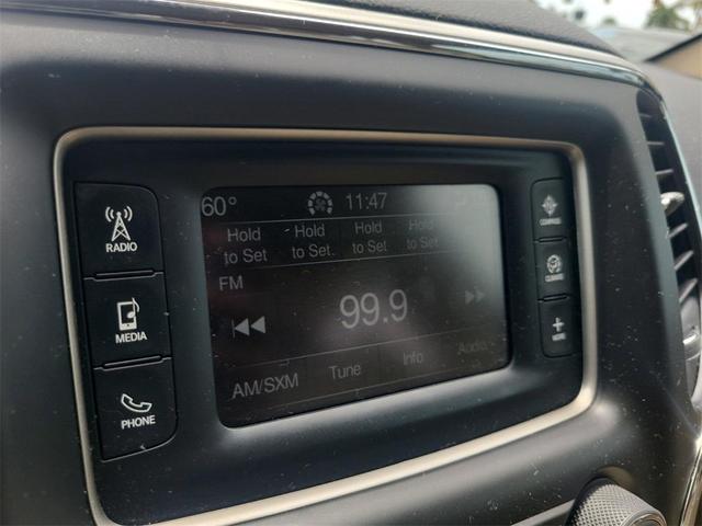 Photo of 2017 Diamond Black Jeep Grand Cherokee