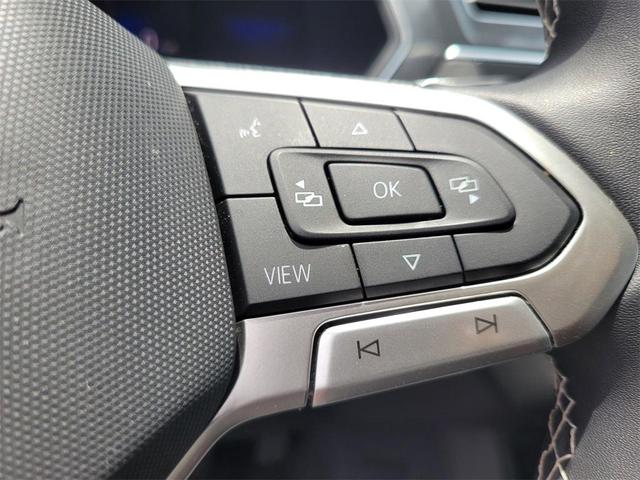 Photo of 2022 Pure White Volkswagen Tiguan
