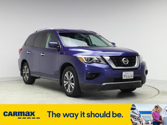 2017 Nissan Pathfinder