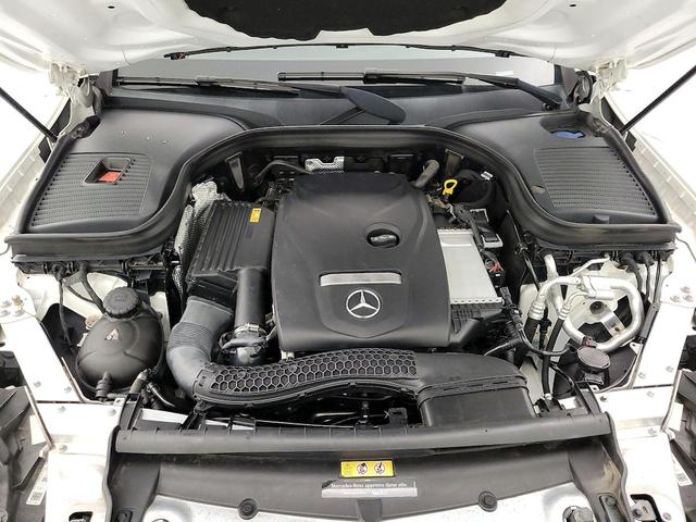 Photo of 2019 White Mercedes-Benz GLC 300