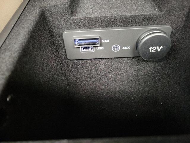 Photo of 2017 Brown Jaguar XE
