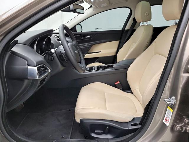 Photo of 2017 Brown Jaguar XE