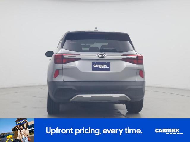 Photo of 2021 Gray Kia Seltos