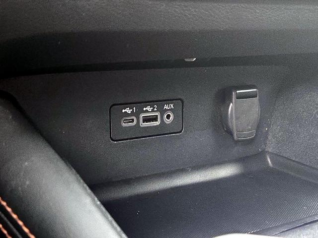 Photo of 2022 Black Nissan Altima