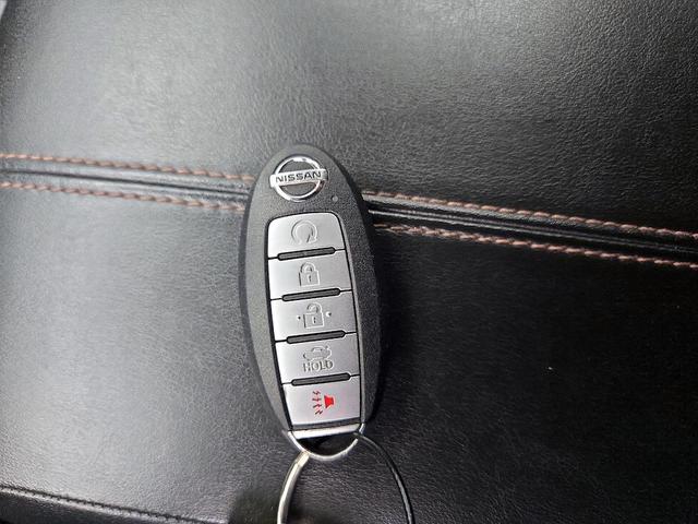 Photo of 2022 Black Nissan Altima