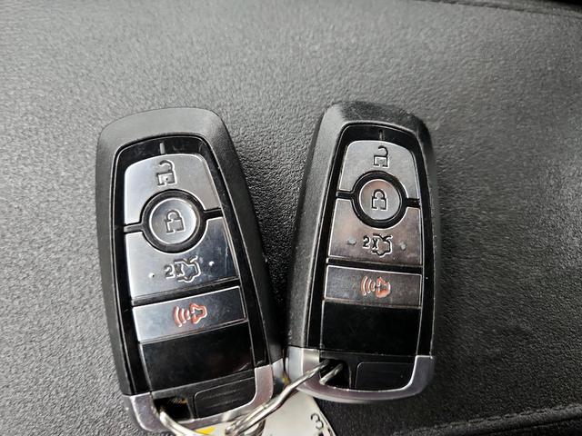 Photo of 2018 Black Ford Fusion Hybrid