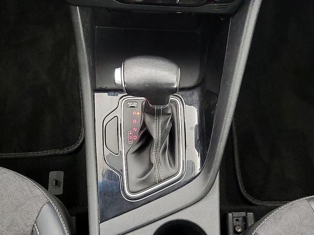 Photo of 2019 Gray Kia Niro