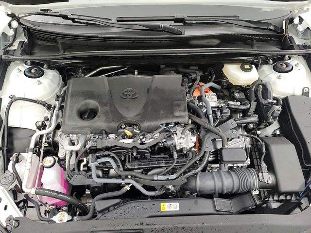 Photo of 2025 White Toyota Camry