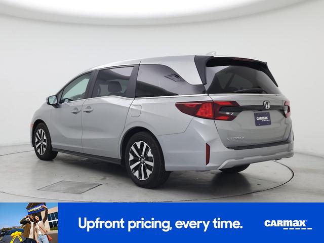 Photo of 2025 Silver Honda Odyssey