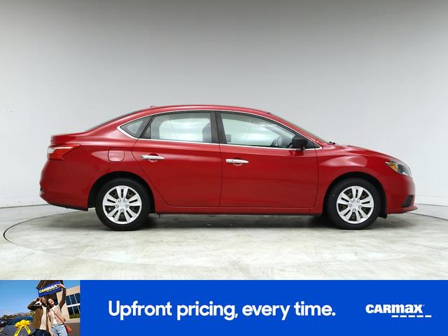Photo of 2017 Red Nissan Sentra
