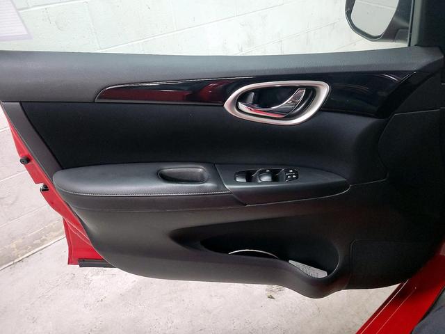 Photo of 2017 Red Nissan Sentra