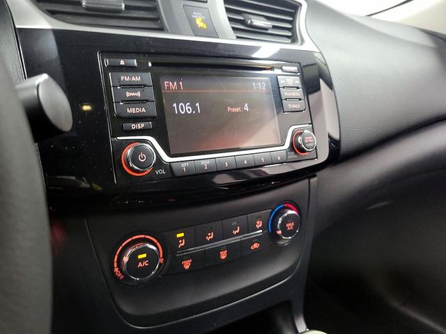 Photo of 2017 Red Nissan Sentra