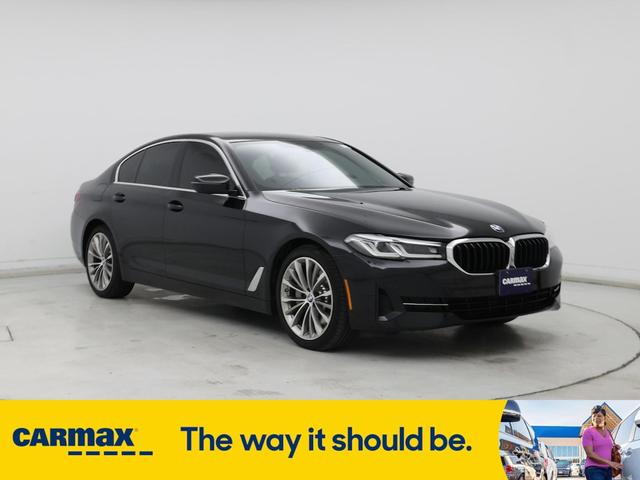 2022 BMW 530