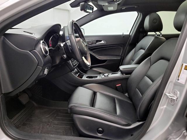 Photo of 2017 Silver Mercedes-Benz GLA 250