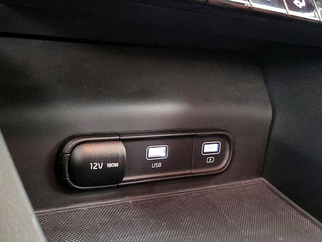 Photo of 2024 White Kia K5