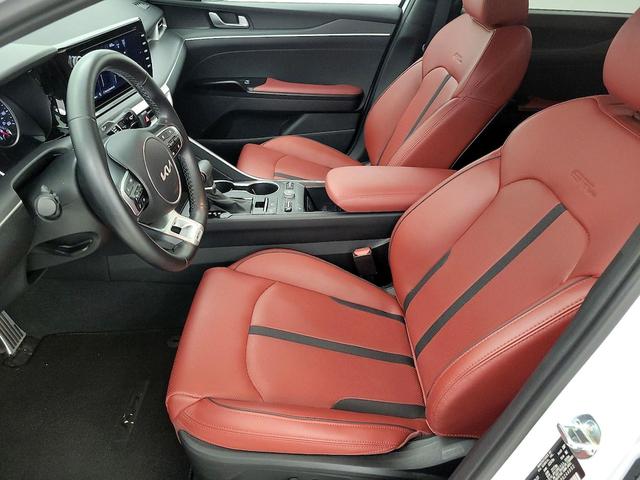 Photo of 2024 White Kia K5