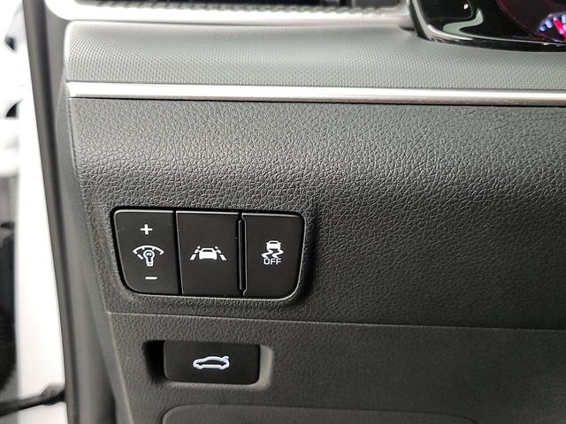 Photo of 2024 White Kia K5