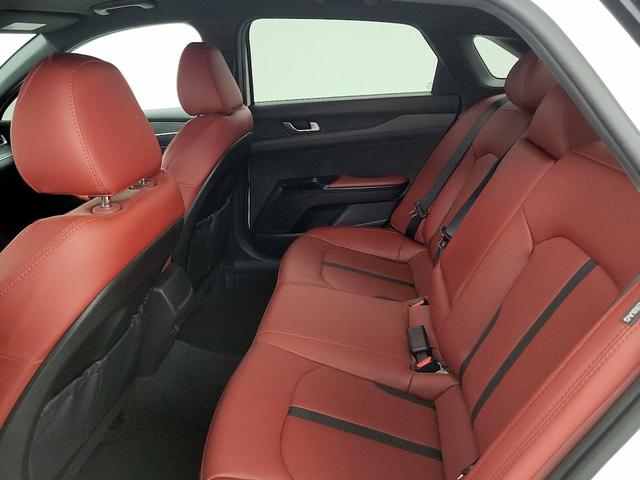Photo of 2024 White Kia K5