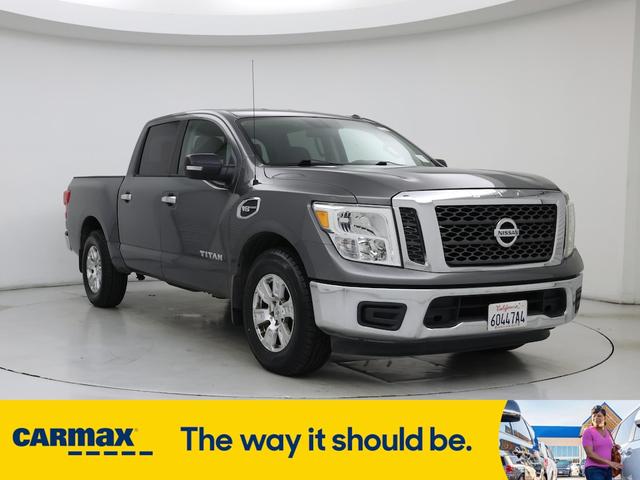 2017 Nissan Titan