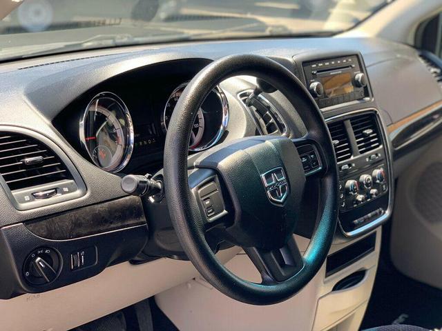 Photo of 2014 Billet Silver Metallic Clearcoat Dodge Grand Caravan