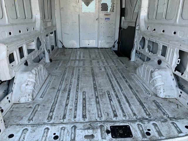 Photo of 2020 Oxford White Ford Transit-250