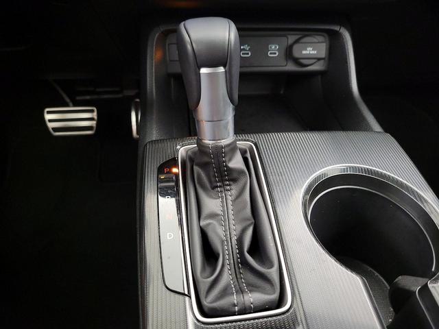 Photo of 2025 Silver Honda Civic Hybrid