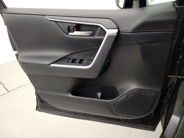 Photo of 2021 Black Toyota RAV4