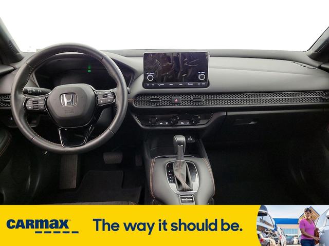 Photo of 2024 White Honda HR-V