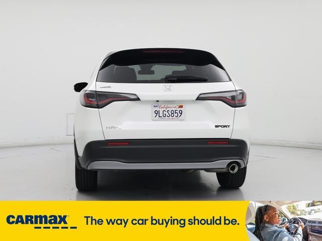 Photo of 2024 White Honda HR-V