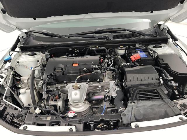 Photo of 2023 White Honda Civic