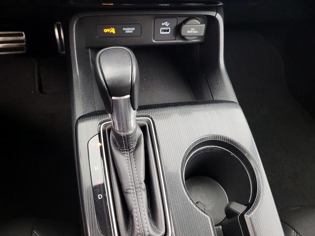 Photo of 2023 White Honda Civic