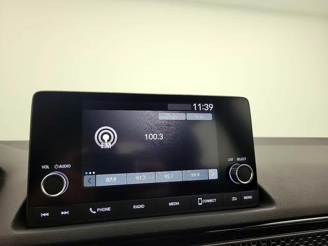 Photo of 2023 White Honda Civic