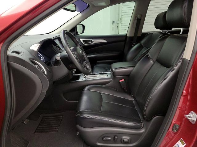 Photo of 2017 Burgundy Nissan Pathfinder