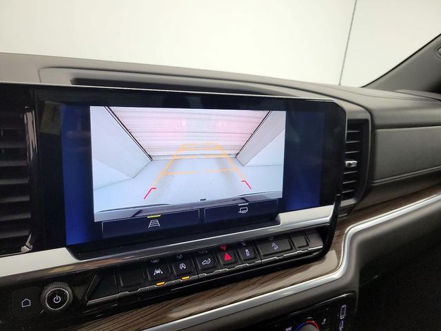 Photo of 2022 Black Chevrolet Silverado 1500