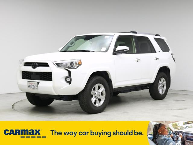 Photo of 2023 White Toyota 4Runner