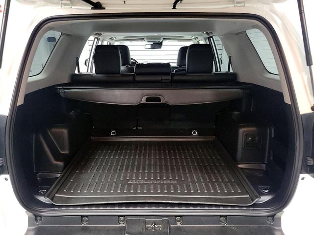 Photo of 2023 White Toyota 4Runner