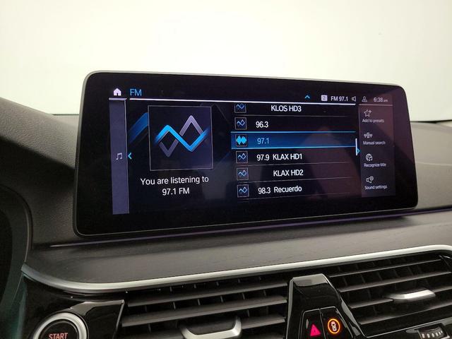 Photo of 2022 Black BMW 530e