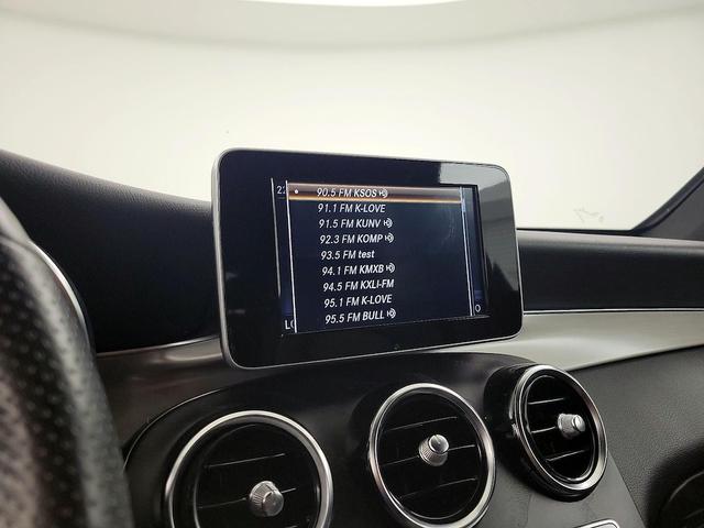 Photo of 2019 White Mercedes-Benz GLC 300