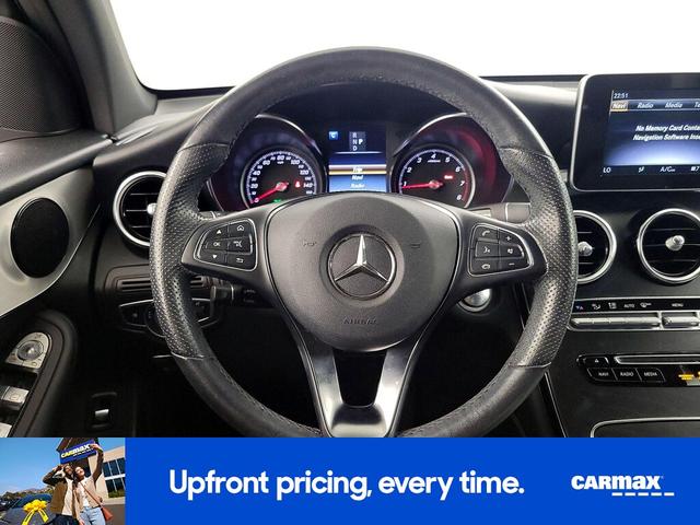 Photo of 2019 White Mercedes-Benz GLC 300