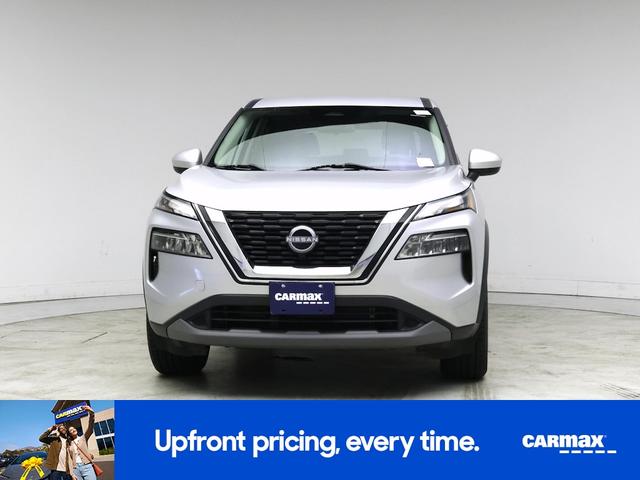 Photo of 2023 Gray Nissan Rogue