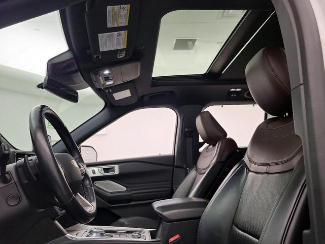 Photo of 2020 White Ford Explorer