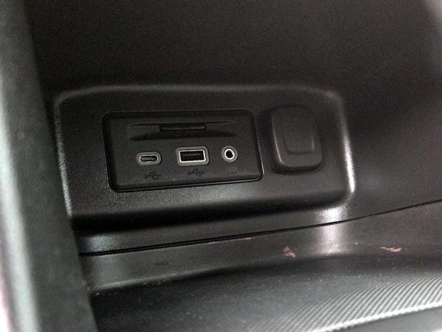 Photo of 2022 White Chevrolet Equinox