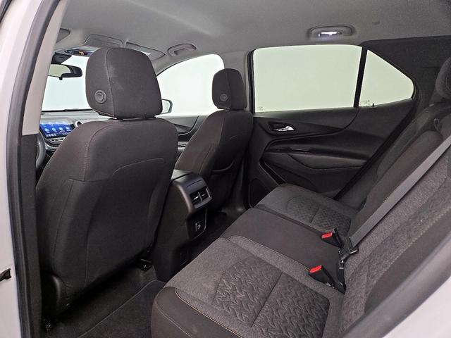 Photo of 2022 White Chevrolet Equinox