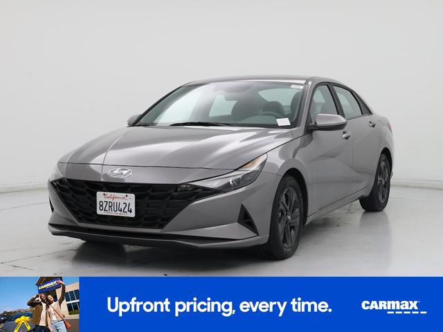 Photo of 2022 Gray Hyundai ELANTRA