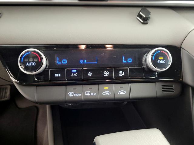 Photo of 2022 Gray Hyundai ELANTRA