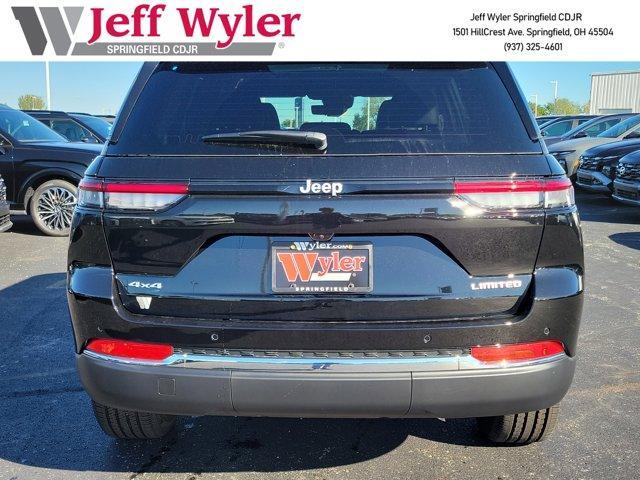 Photo of 2025 Diamond Black Jeep Grand Cherokee
