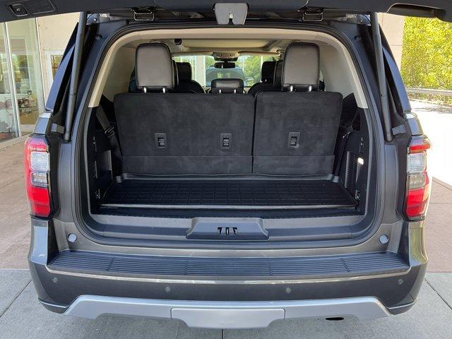 Photo of 2019 Magnetic Ford Expedition