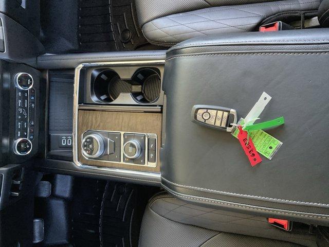 Photo of 2019 Magnetic Ford Expedition