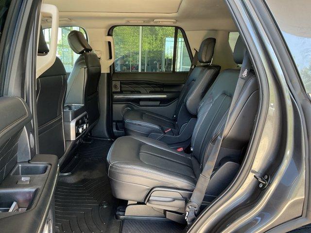 Photo of 2019 Magnetic Ford Expedition