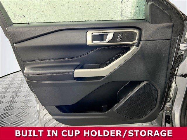 Photo of 2023 White Ford Explorer